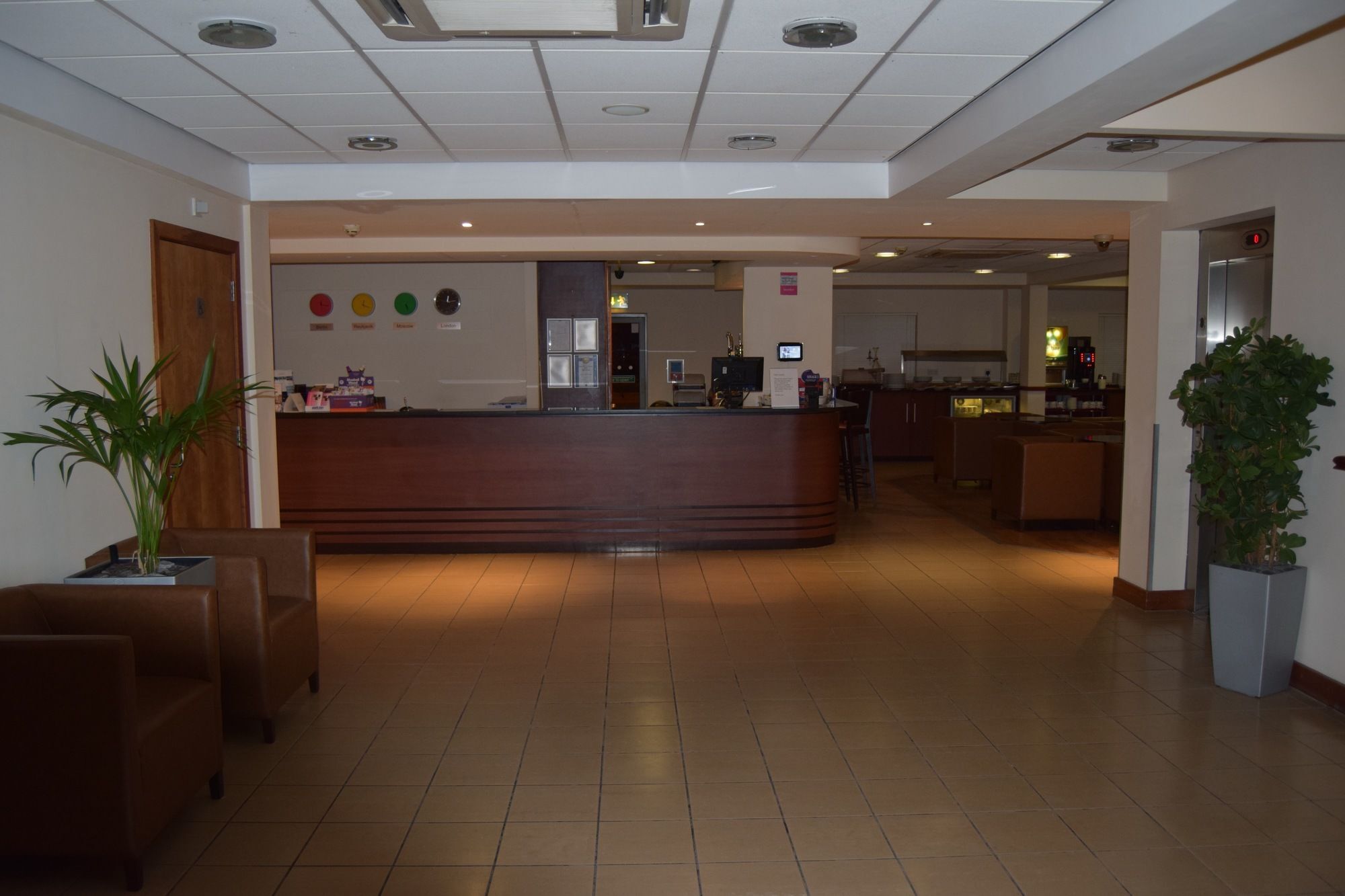Doncaster International Hotel By Roomsbooked Exteriör bild