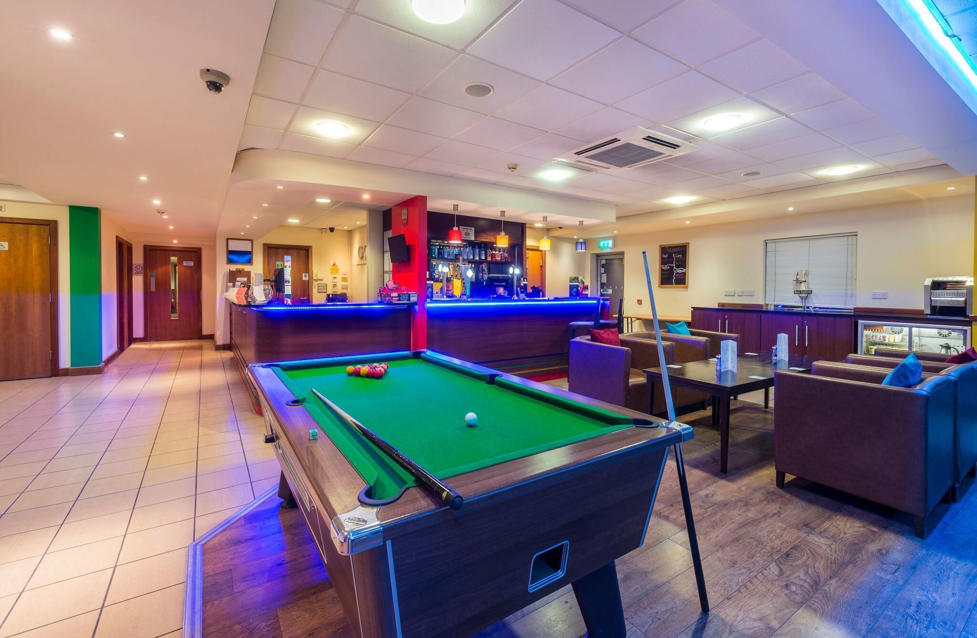 Doncaster International Hotel By Roomsbooked Exteriör bild