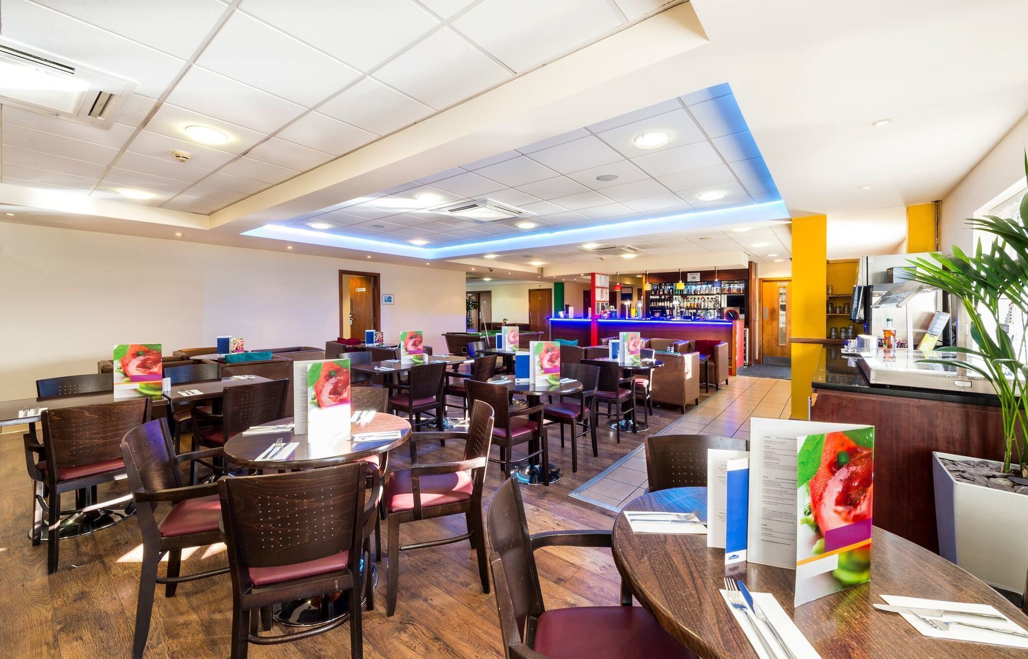 Doncaster International Hotel By Roomsbooked Exteriör bild
